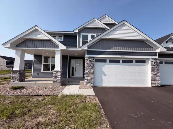 8227 Large Avenue Ne, Otsego, MN 55301