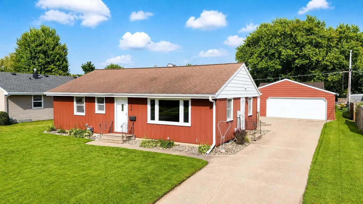 304 18th Street Nw, Austin, MN 55912 - #1