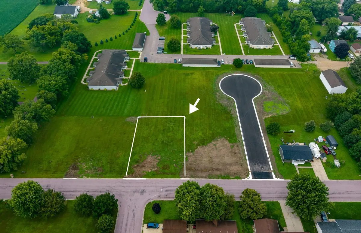 133 Flanders Avenue Se, Madelia, MN 56062 - #1