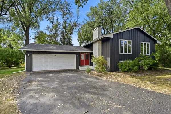 12275 W Timber Lane, Maple Grove, MN 55369