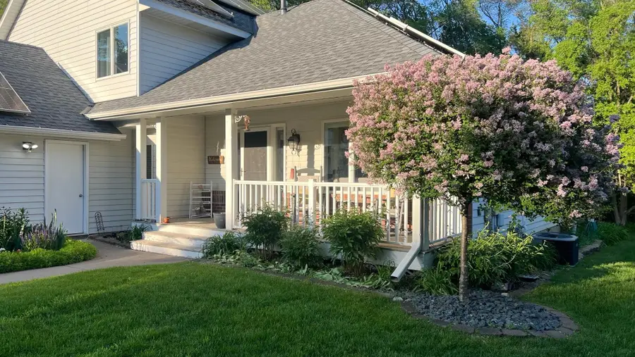 3598 Searle Court, Vadnais Heights, MN 55127 - #3