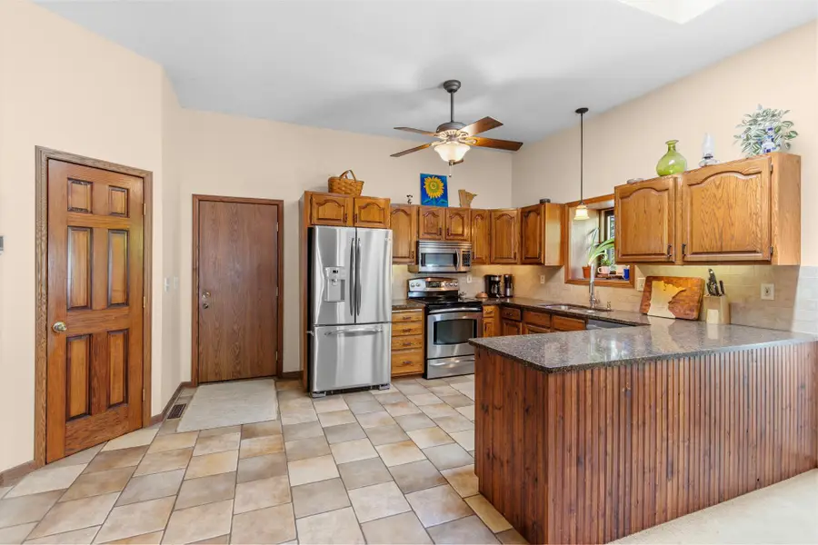 840 Hallam Avenue N, Mahtomedi, MN 55115 - #2