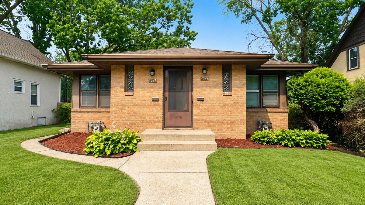 4037 Fremont Avenue N, Minneapolis, MN 55412 - #1