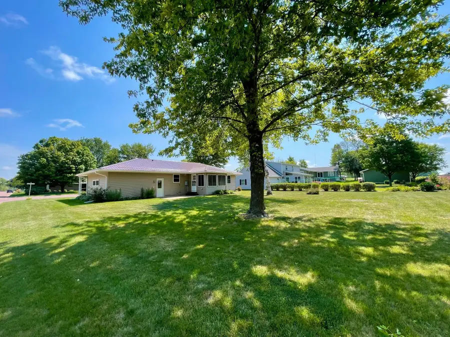 404 S Paffrath Avenue, Springfield, MN 56087 - #2