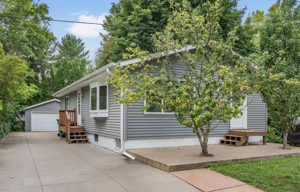 402 Sherburne Street S, Stillwater, MN 55082 - #1