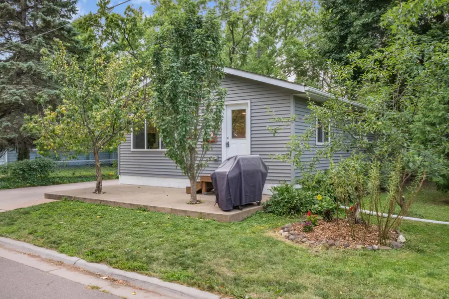 402 Sherburne Street S, Stillwater, MN 55082 - #2