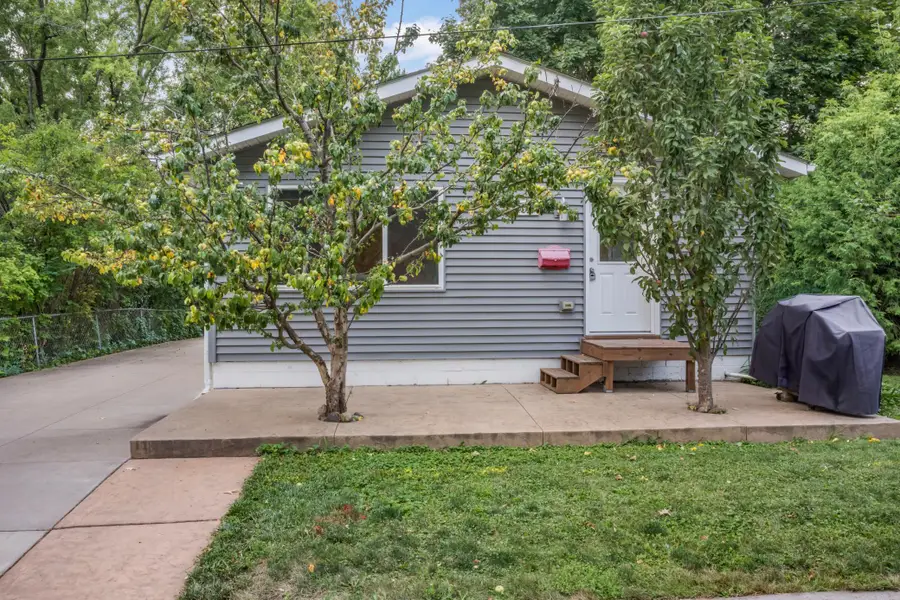 402 Sherburne Street S, Stillwater, MN 55082 - #3