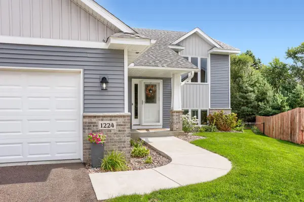 1224 242nd Way Ne, East Bethel, MN 55005