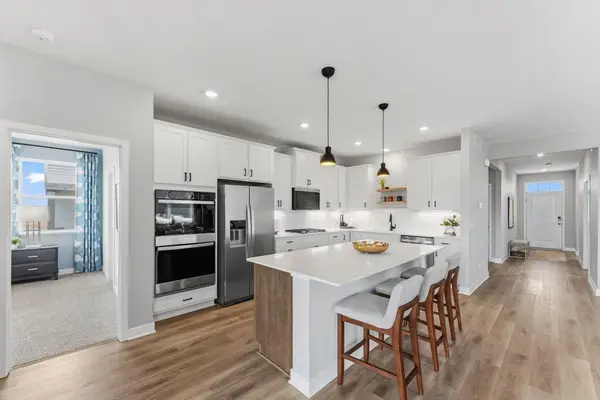 918 Foxglove Terrace, Waconia, MN 55387