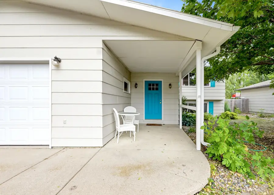 3050 21st Street S, Fargo, ND 58103 - #2