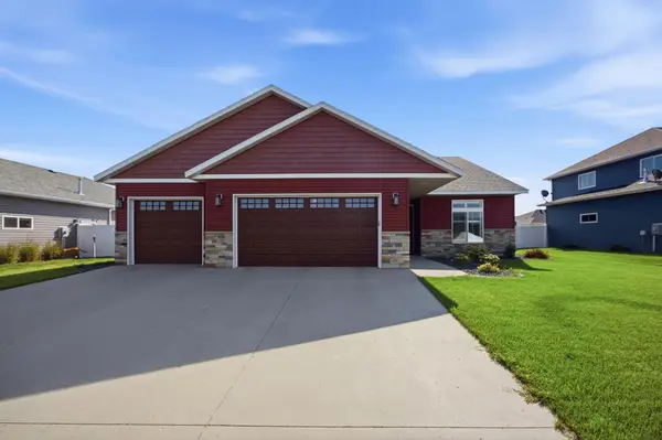 7032 26th Street S, Fargo, ND 58104