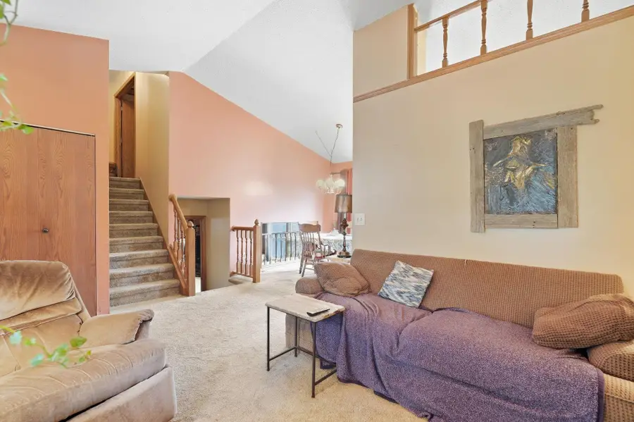 4272 Sun Cliff Road, Eagan, MN 55122 - #2