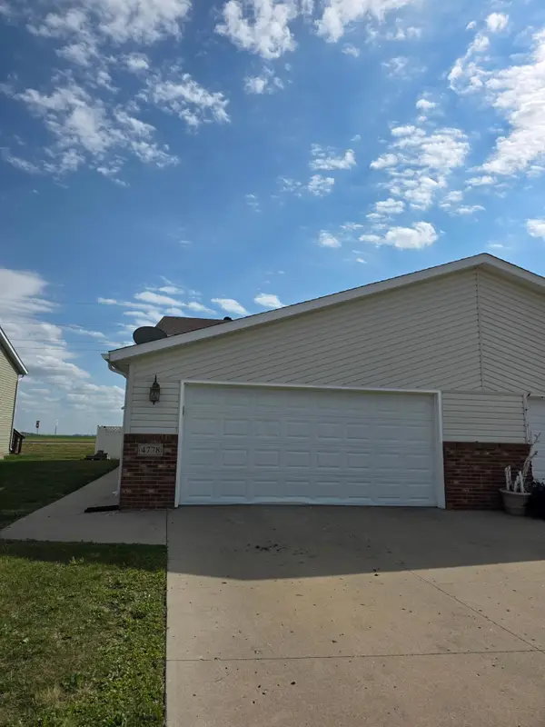 4778 51st Avenue S, Fargo, ND 58104