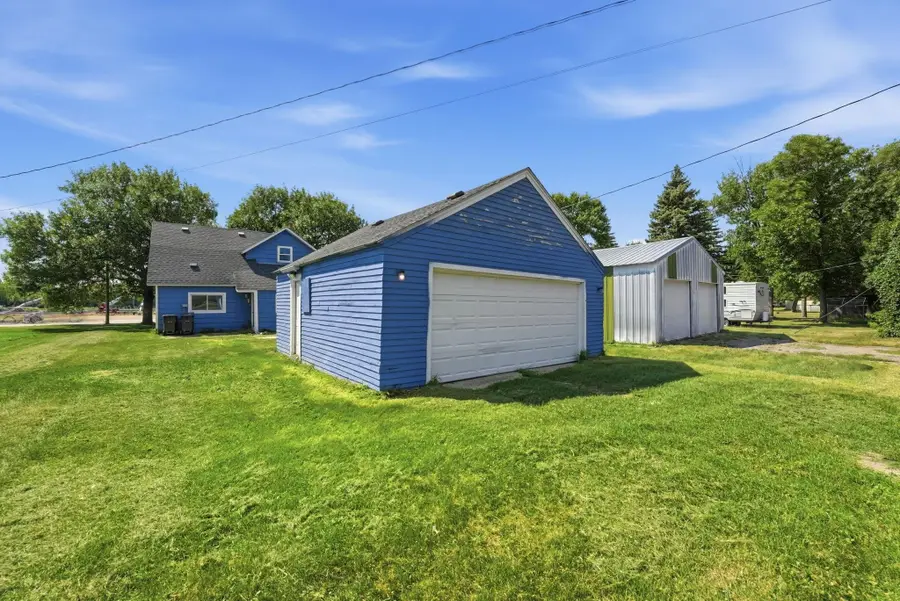 604 Atlantic Avenue N, Herman, MN 56248 - #3