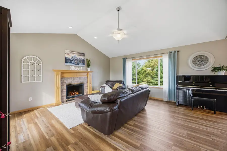 4463 194th Avenue Ne, East Bethel, MN 55092 - #3