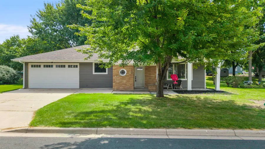 208 4th Street Sw, New Prague, MN 56071 - #2