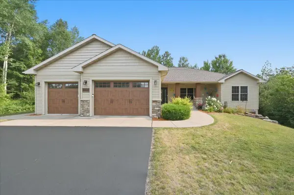 4210 Creekwood Place, Hermantown, MN 55811