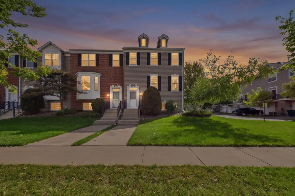 1421 Coneflower Lane, Shakopee, MN 55379 - #1