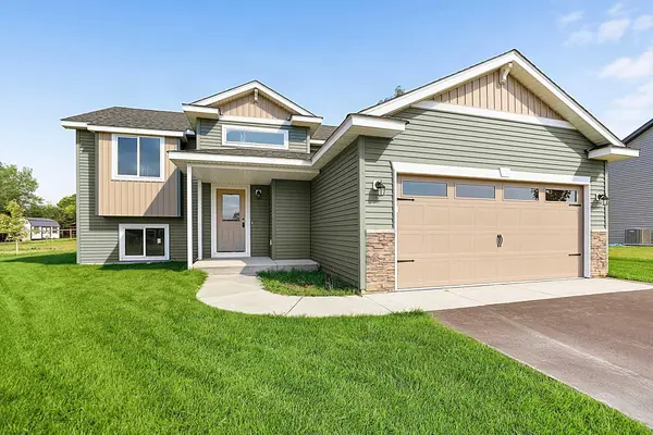 2865 11th Avenue Ne, Sauk Rapids, MN 56379