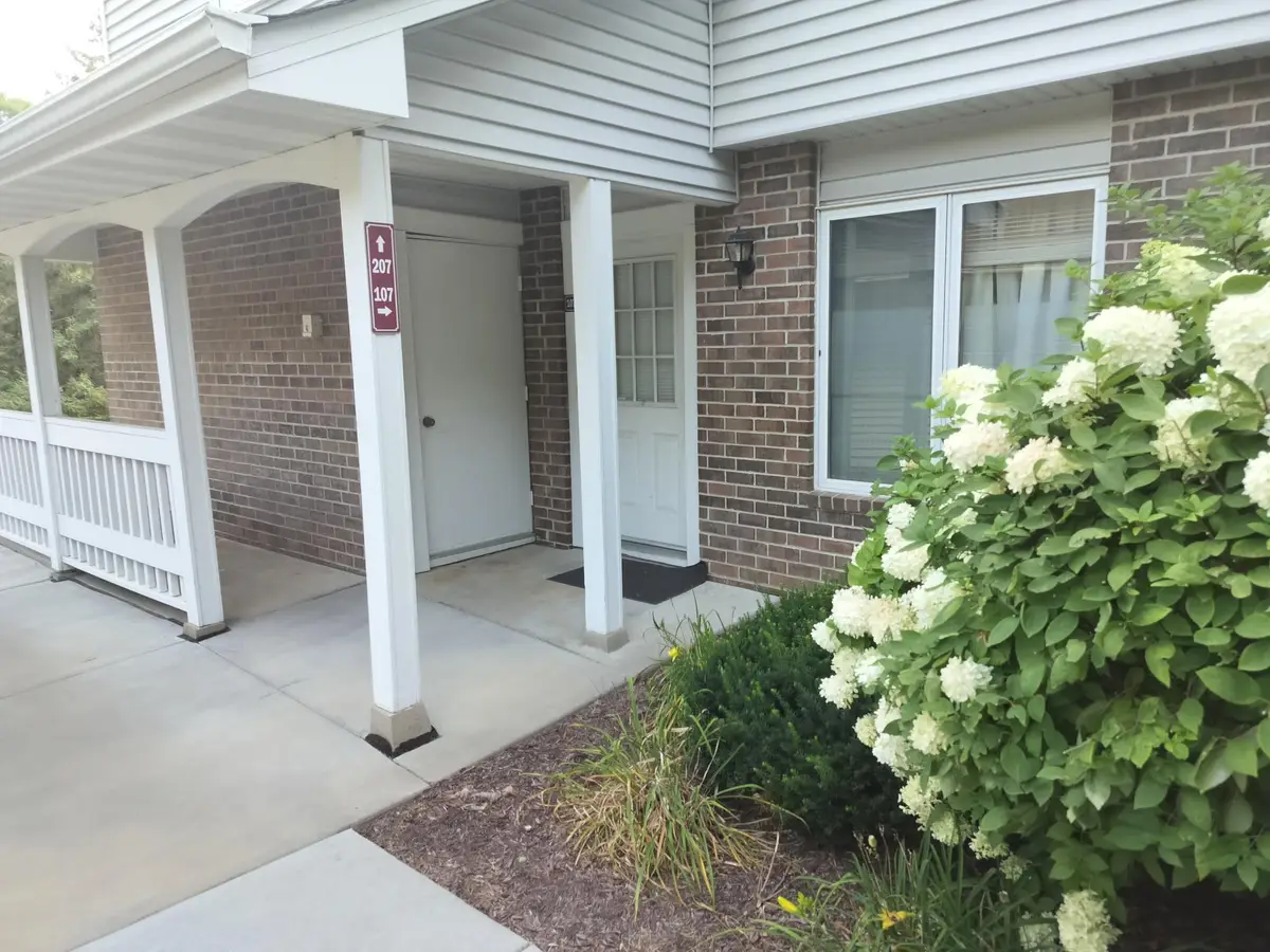 3584 Blue Jay Way #107, Eagan, MN 55123 - #1