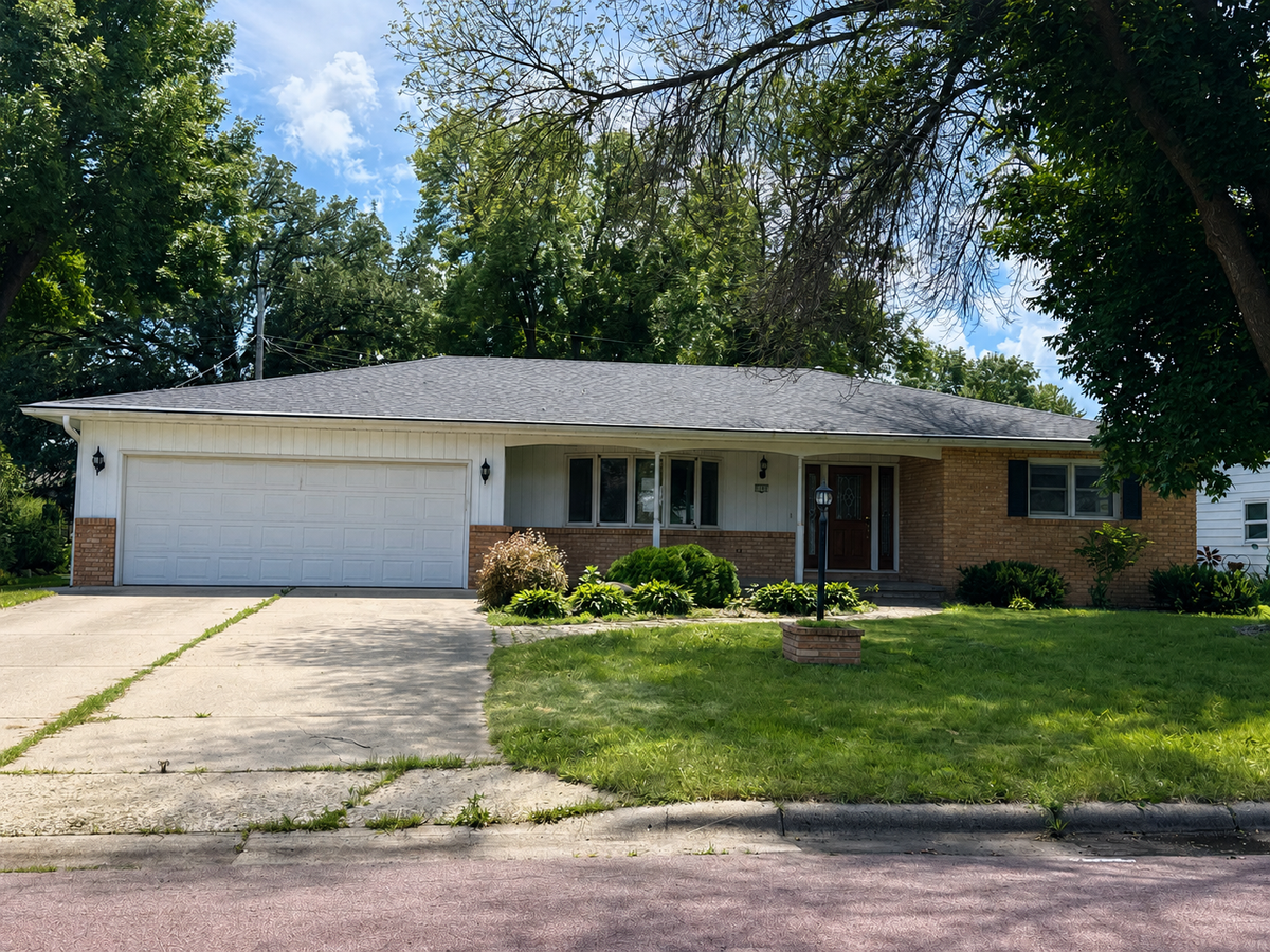 1709 Sunray Avenue, Mankato, MN 56001 - #1