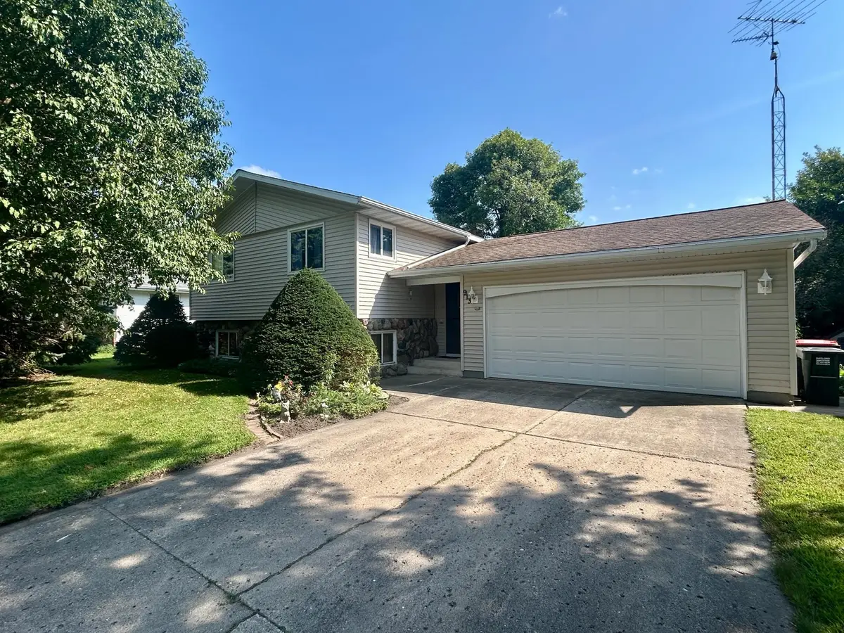 913 High Avenue, Gaylord, MN 55334 - #1