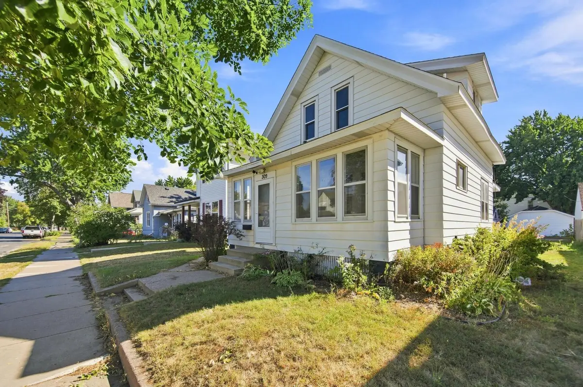309 4th Avenue S, South Saint Paul, MN 55075 - #1