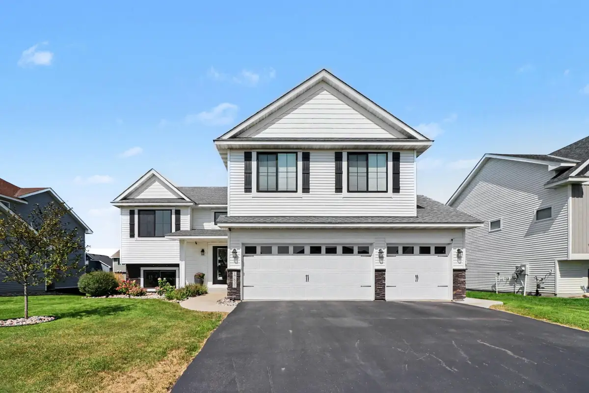 17833 Essex Lane, Lakeville, MN 55044 - #1