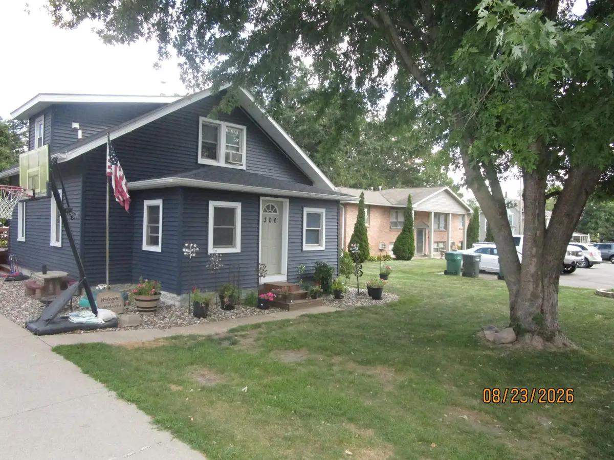 306 2nd Street Sw, Pine Island, MN 55963 - #1