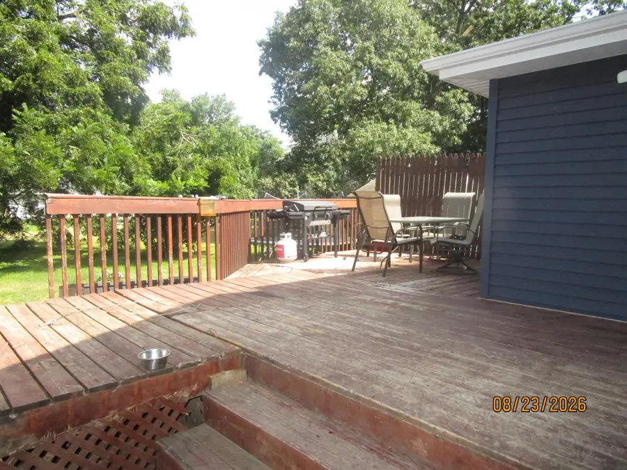 306 2nd Street Sw, Pine Island, MN 55963 - #2