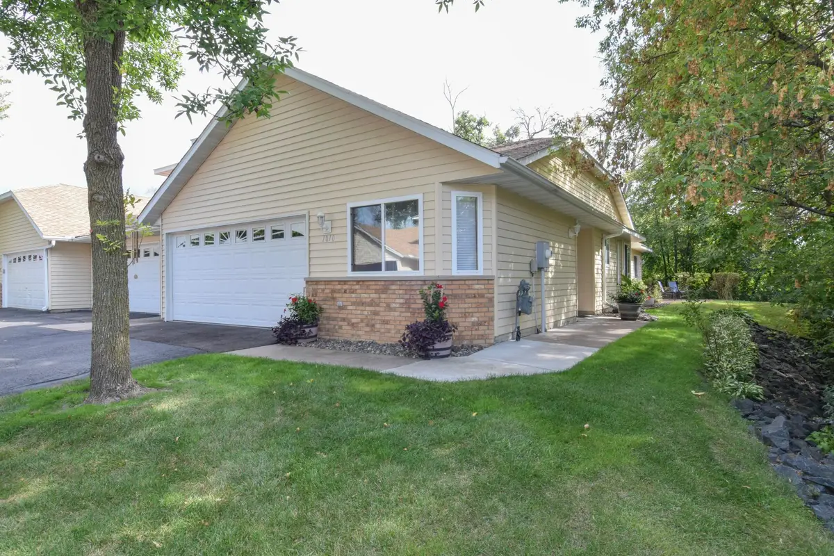 1010 18th Avenue Se, Forest Lake, MN 55025 - #1