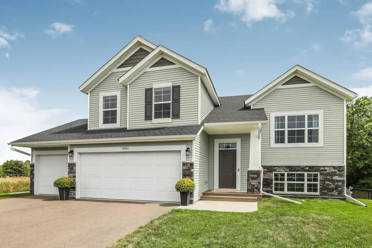 4765 8th Street Loop Ne, Saint Cloud, MN 56304 - #1
