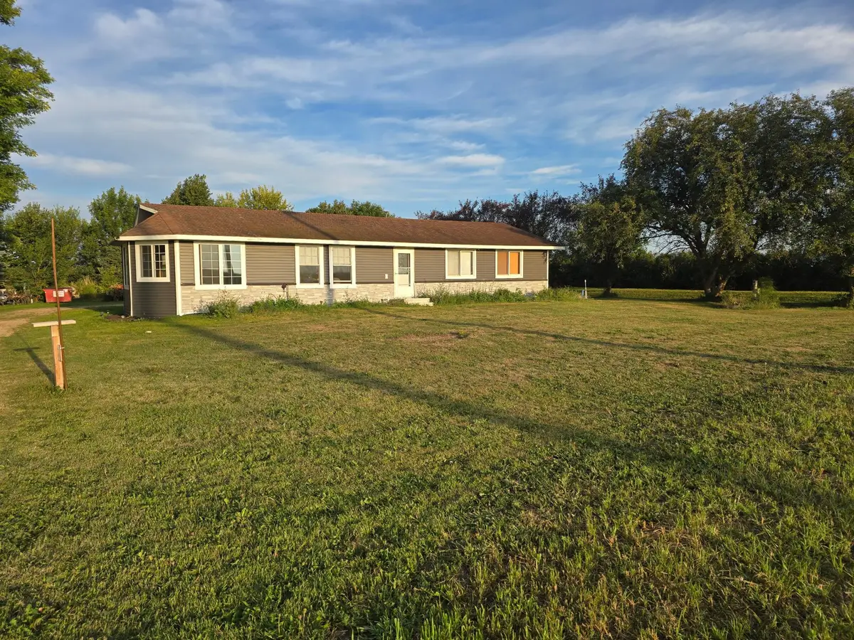 1011 90th Avenue, Pipestone, MN 56164 - #1