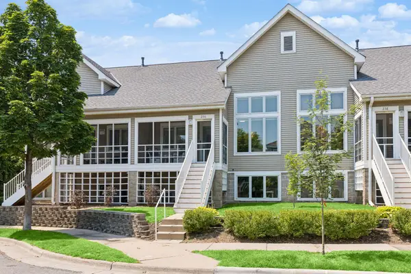 236 6th Street Ne, Minneapolis, MN 55413