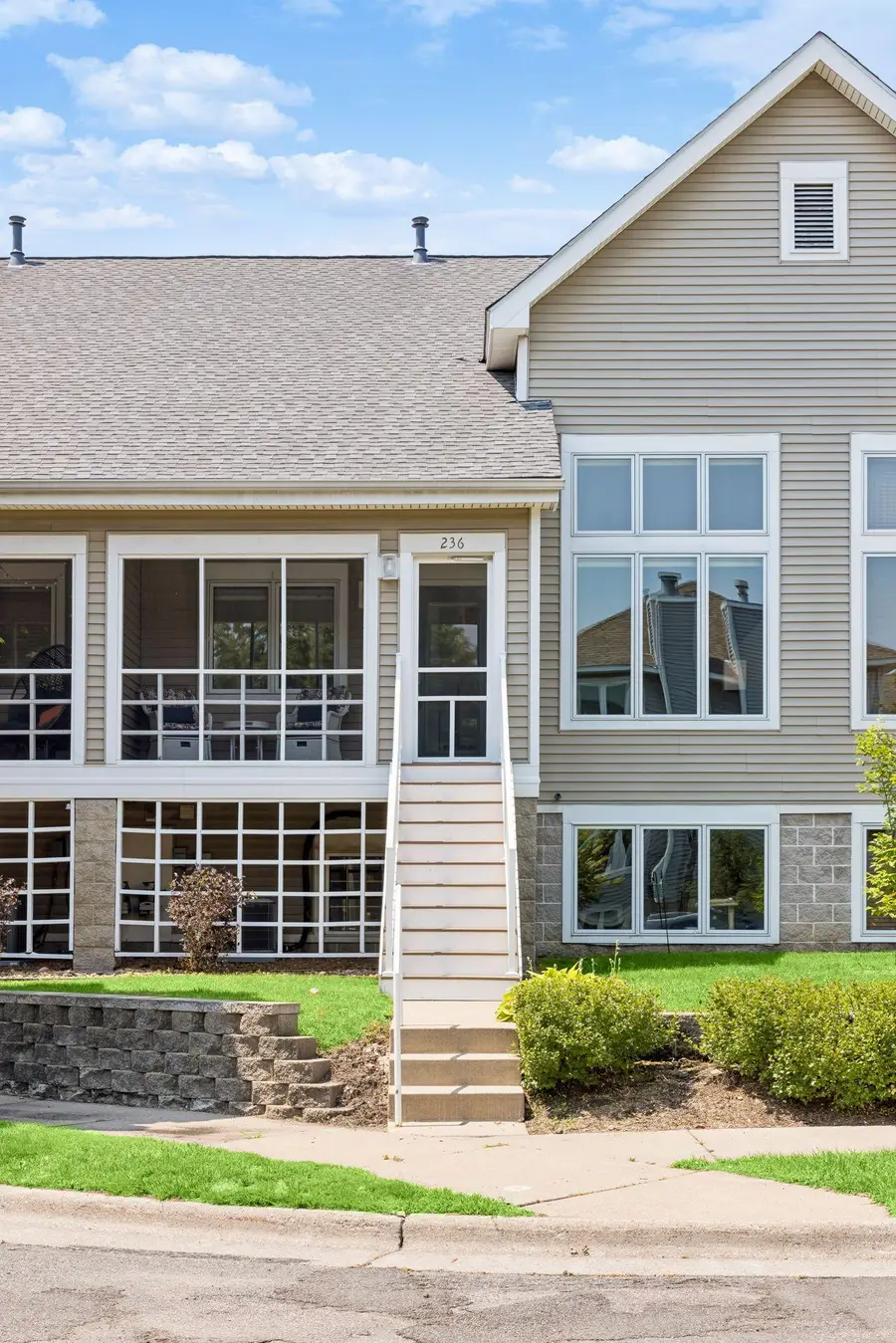 236 6th Street Ne, Minneapolis, MN 55413 - #2