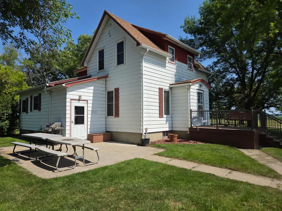 60713 150th St, Chokio, MN 56221 - #2