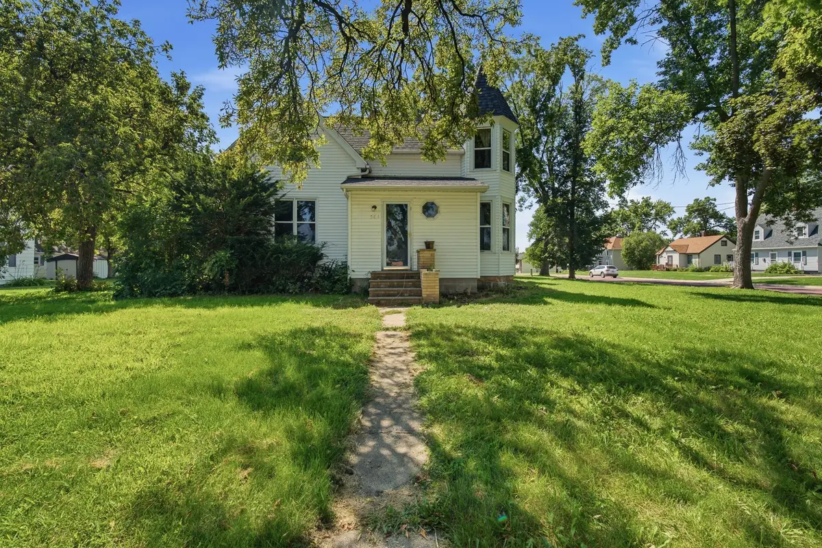 204 E 12th Street, Blue Earth, MN 56013 - #1