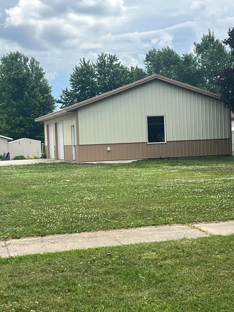 317 W 2nd Street, Madison, MN 56256 - #2
