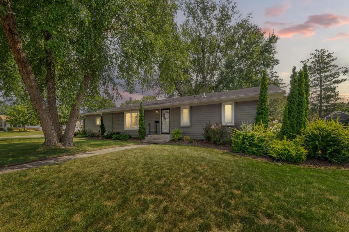 1019 Valley View Road, Faribault, MN 55021 - #1