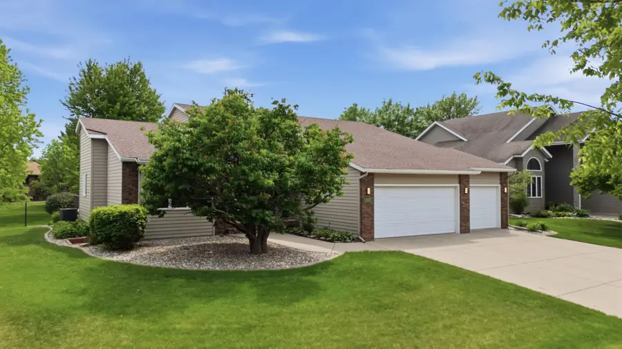 2608 25th Avenue S, Fargo, ND 58103 - #2