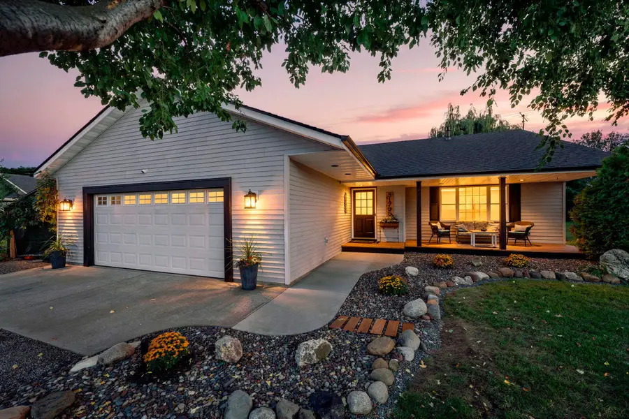 31795 Lakeway Drive Ne, Cambridge, MN 55008 - #2