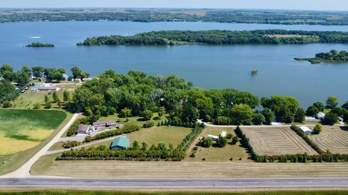 48481 Baileys Bay Road, Big Stone City, SD 57216 - #1