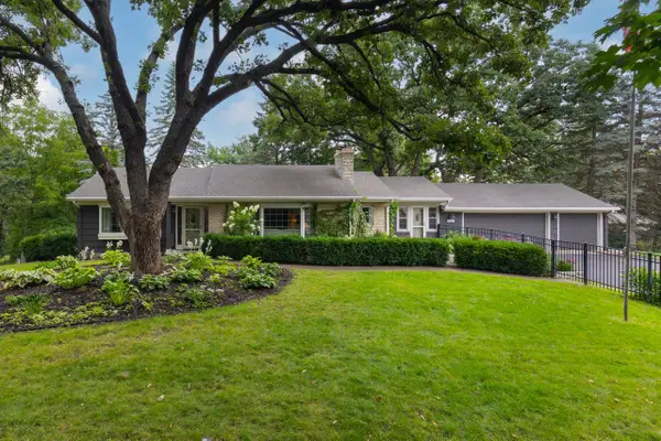 7030 Donlea Lane, Eden Prairie, MN 55346