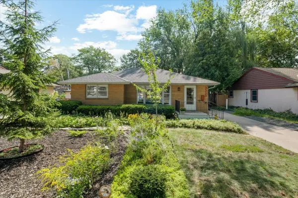 3323 Arthur Street Ne, Minneapolis, MN 55418