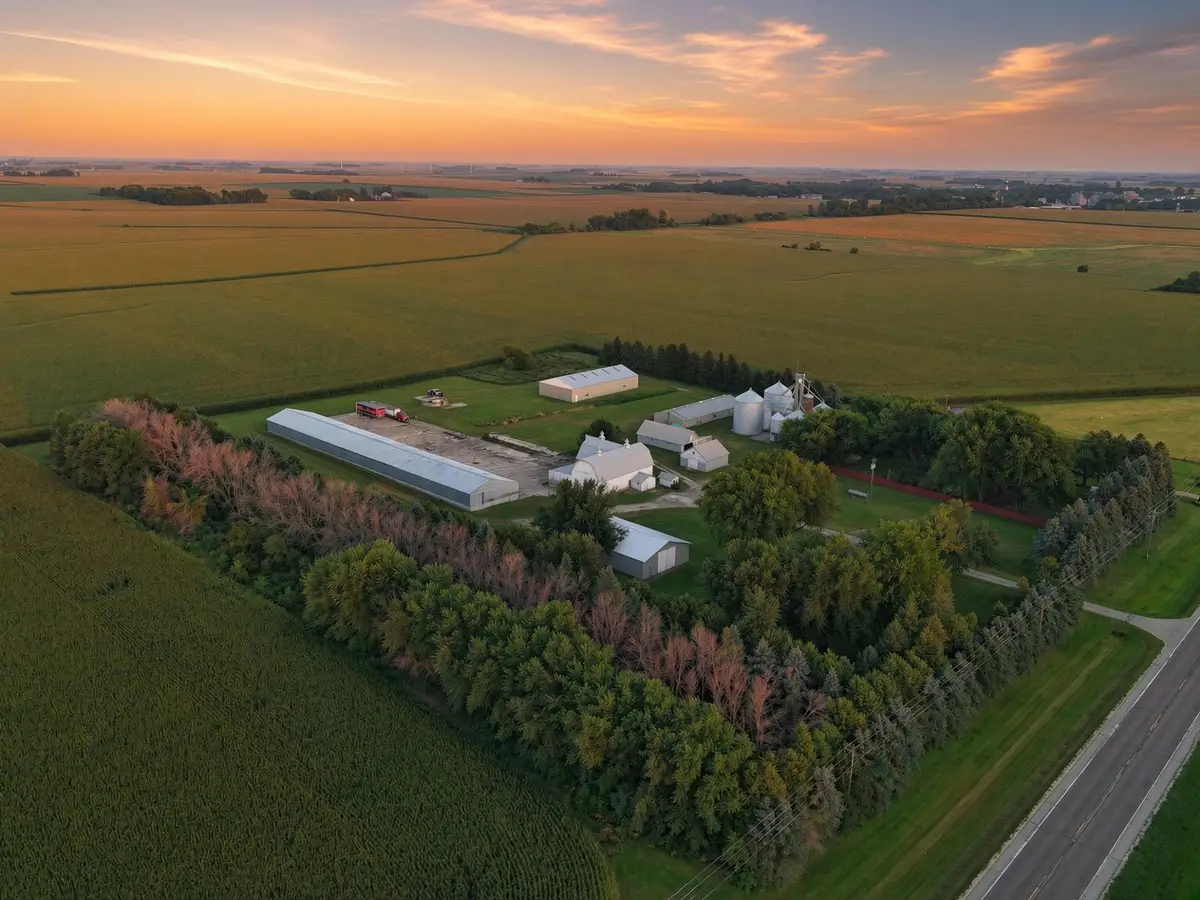 71598 State Highway 56, Hayfield, MN 55940 - #1
