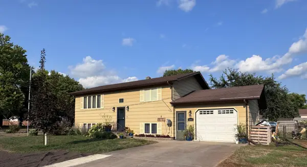 1301 Rose Street, Lisbon, ND 58054