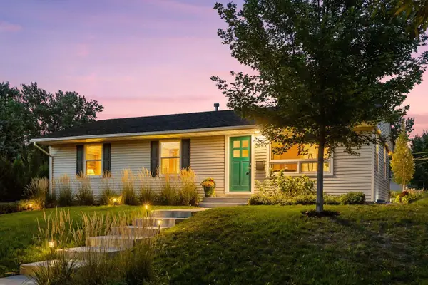 3449 Hayes Street Ne, Minneapolis, MN 55418