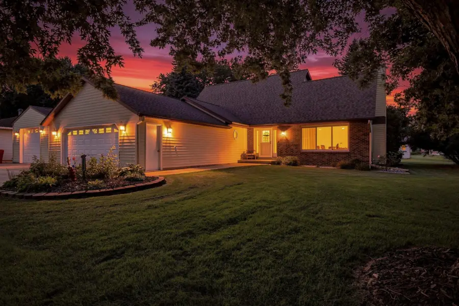 2000 9th Street Sw, Austin, MN 55912 - #2