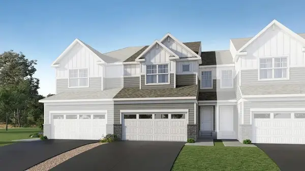 4226 Hayward Avenue N, Oakdale, MN 55128