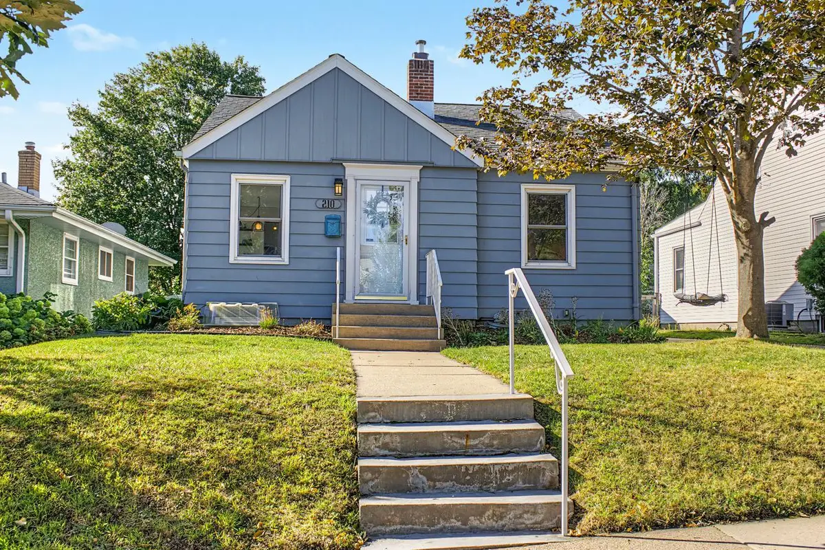 210 Curtice Street W, West Saint Paul, MN 55118 - #1